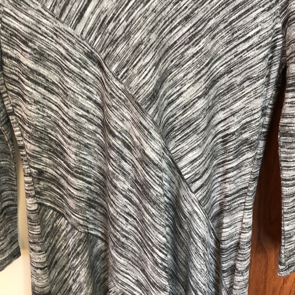 NWD grey/white/black 3/4 sleeve tunic - Picture 3 of 14